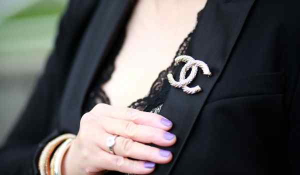 Make a statement and set your unique identity