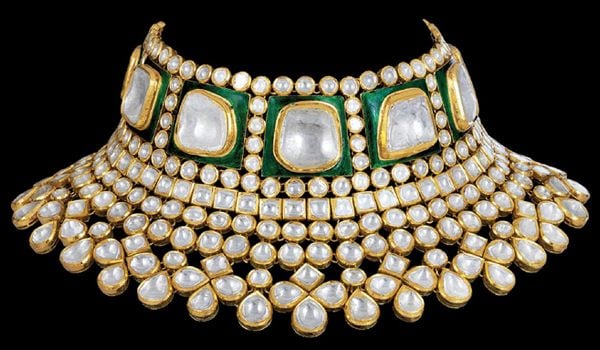 Combining the elegance of Meenakari work 