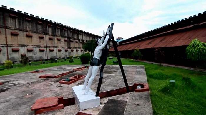 Visiting the Cellular Jail