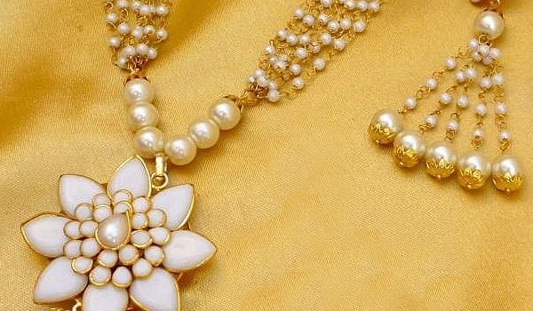 Since the Pachchikam ornaments look