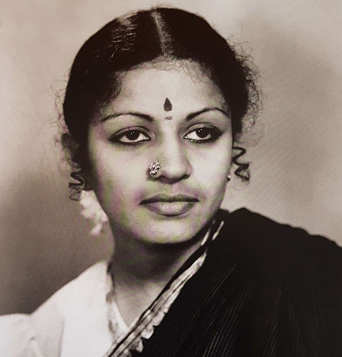 M. S. Subbulakshmi Biography - Childhood, Family, Life History &  Contribution to Music
