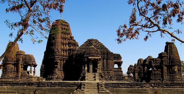 प्राचीन मंदिर