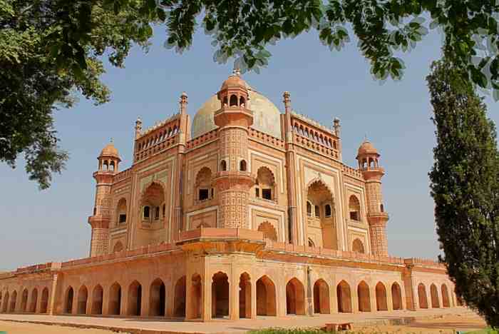 Safdarjung's Tomb – History, Architecture, Opening Timing & Entry Ticket