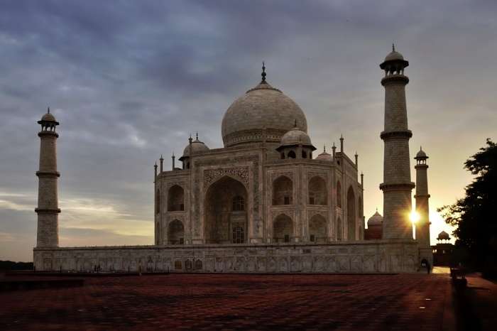 Taj Mahal History In Tamil